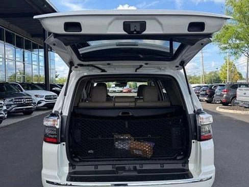 Used 2021 Toyota 4Runner Limited AWD/4WD image 7