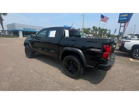 Used 2024 Chevrolet Colorado Trail Boss w/ LPO, Dark Essentials Package AWD/4WD image 4