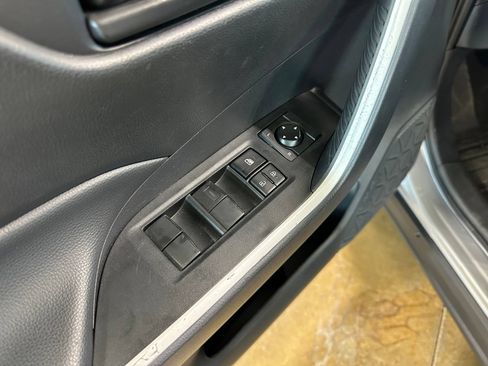 Used 2025 Toyota RAV4 LE AWD/4WD image 12