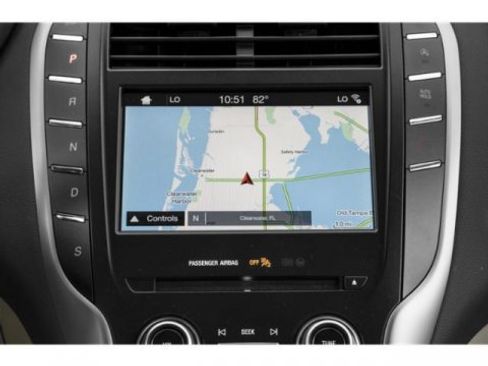 Used 2019 Lincoln MKC Premiere FWD image 16