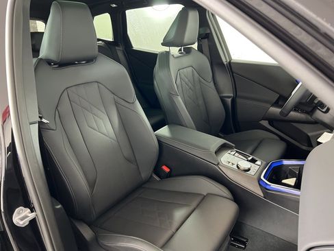 Used 2025 BMW X3 xDrive30i w/ Premium Package image 25