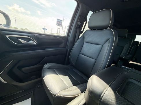 Used 2023 GMC Yukon SLT RWD image 32