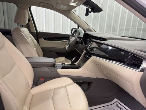 Used 2022 Cadillac XT6 Premium Luxury w/ Technology Package image 23