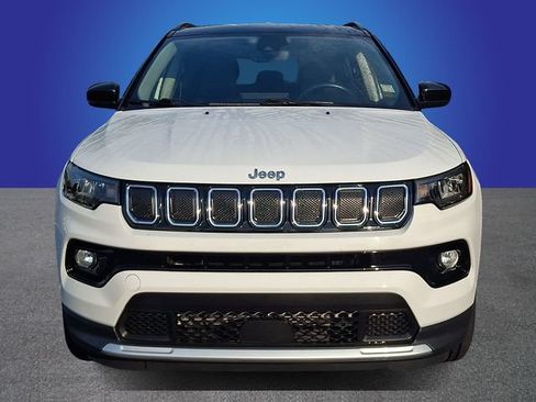 Used 2022 Jeep Compass Limited AWD/4WD image 2
