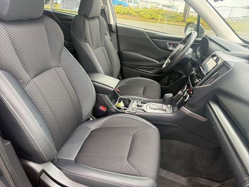 Certified 2023 Subaru Forester Premium image 28