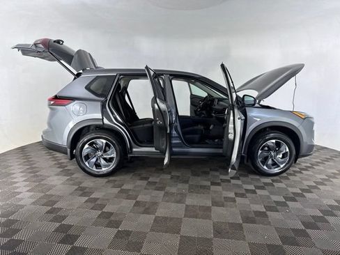 Certified 2026 Nissan Rogue SV w/ Cold Weather Package AWD/4WD image 13