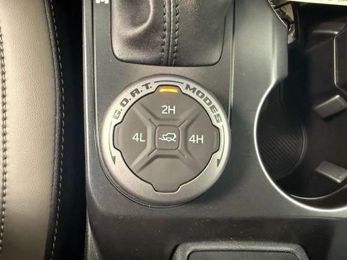 New 2025 Ford Bronco Outer Banks AWD/4WD image 18
