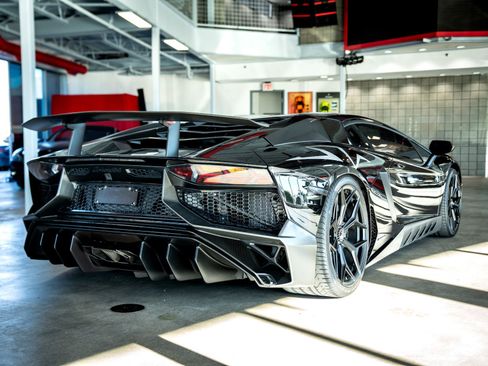 Used 2016 Lamborghini Aventador LP 750-4 Superveloce image 10