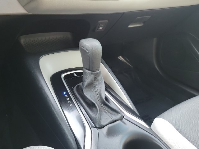Used 2025 Toyota Corolla LE FWD image 19