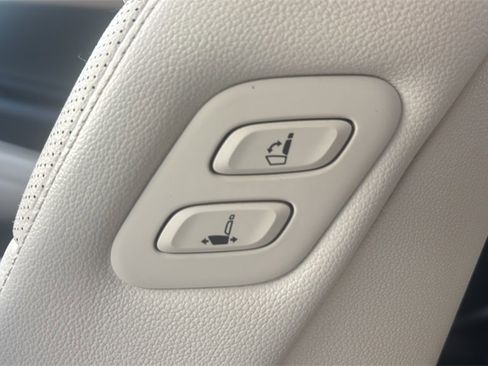 Used 2021 Genesis GV80 2.5T image 30