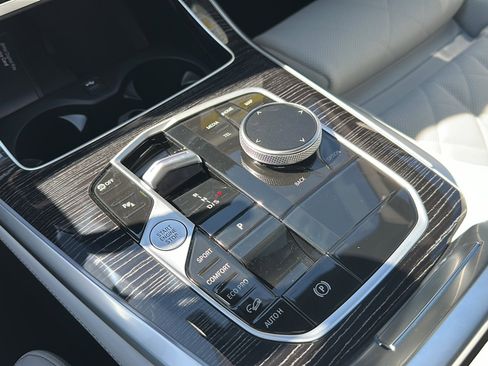 New 2026 BMW X5 xDrive40i w/ M Sport Package image 25