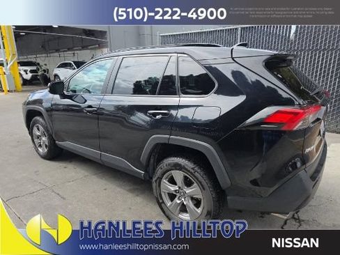 Used 2025 Toyota RAV4 XLE FWD image 5