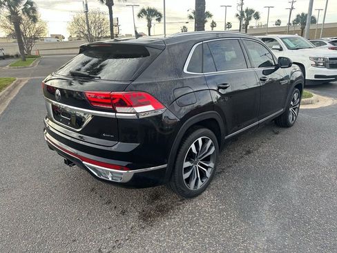 Used 2023 Volkswagen Atlas Cross Sport SEL Premium R-Line image 6