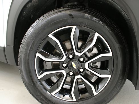 Used 2023 Chevrolet TrailBlazer ACTIV FWD image 35