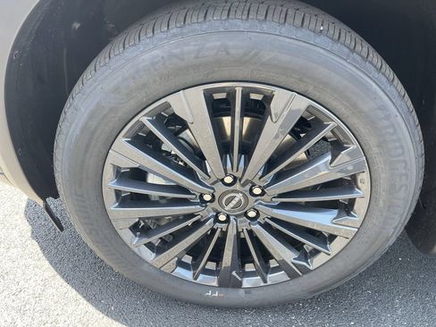 New 2026 Nissan Pathfinder SL w/ SL Premium Package AWD/4WD image 10