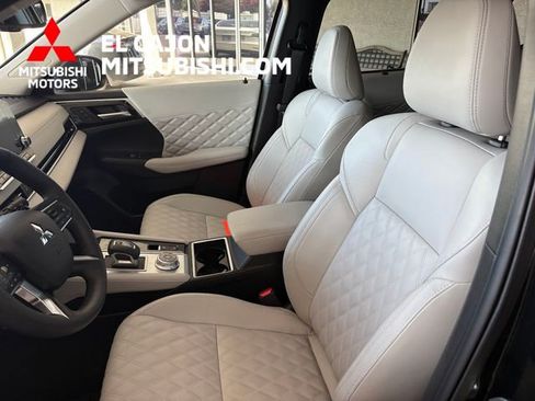 Used 2025 Mitsubishi Outlander SEL AWD/4WD image 11