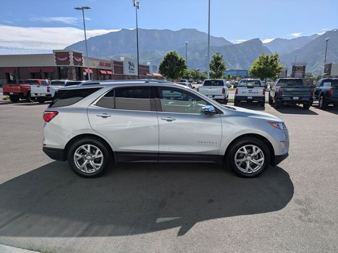 Used 2020 Chevrolet Equinox Premier AWD/4WD image 2