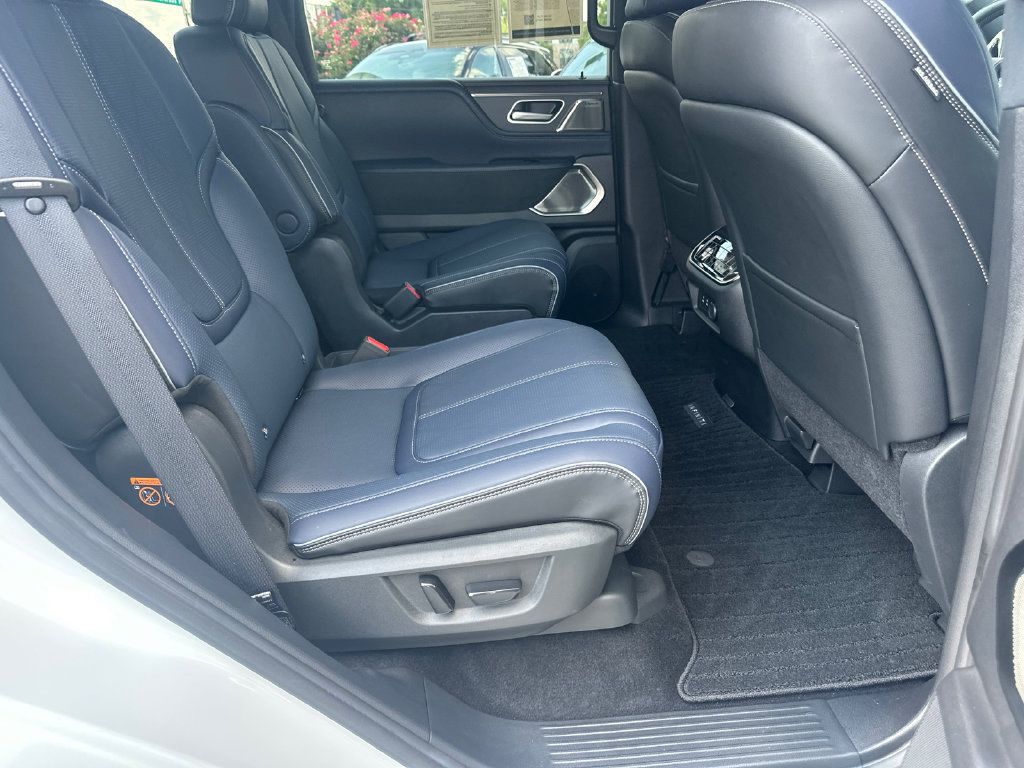 Certified 2026 INFINITI QX80 4WD image 13