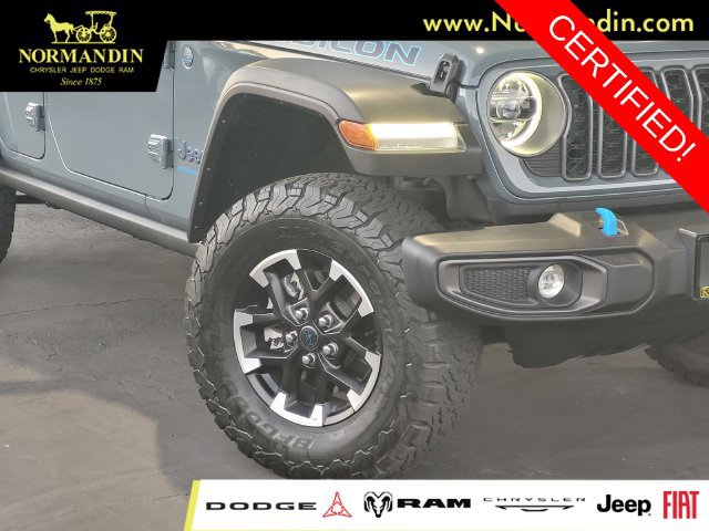 Certified 2025 Jeep Wrangler Unlimited Rubicon 4xe w/ Convenience Group AWD/4WD image 5