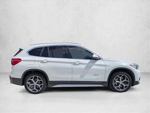 Used 2018 BMW X1 xDrive28i image 4