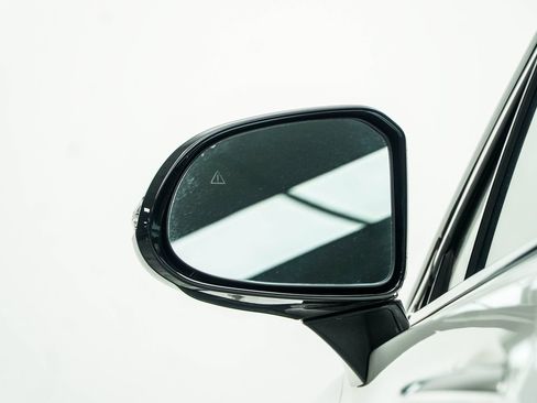 Used 2023 Hyundai Santa Fe SEL Convenience AWD/4WD image 14