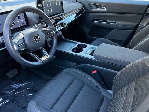 Certified 2024 Honda Prologue EX image 10