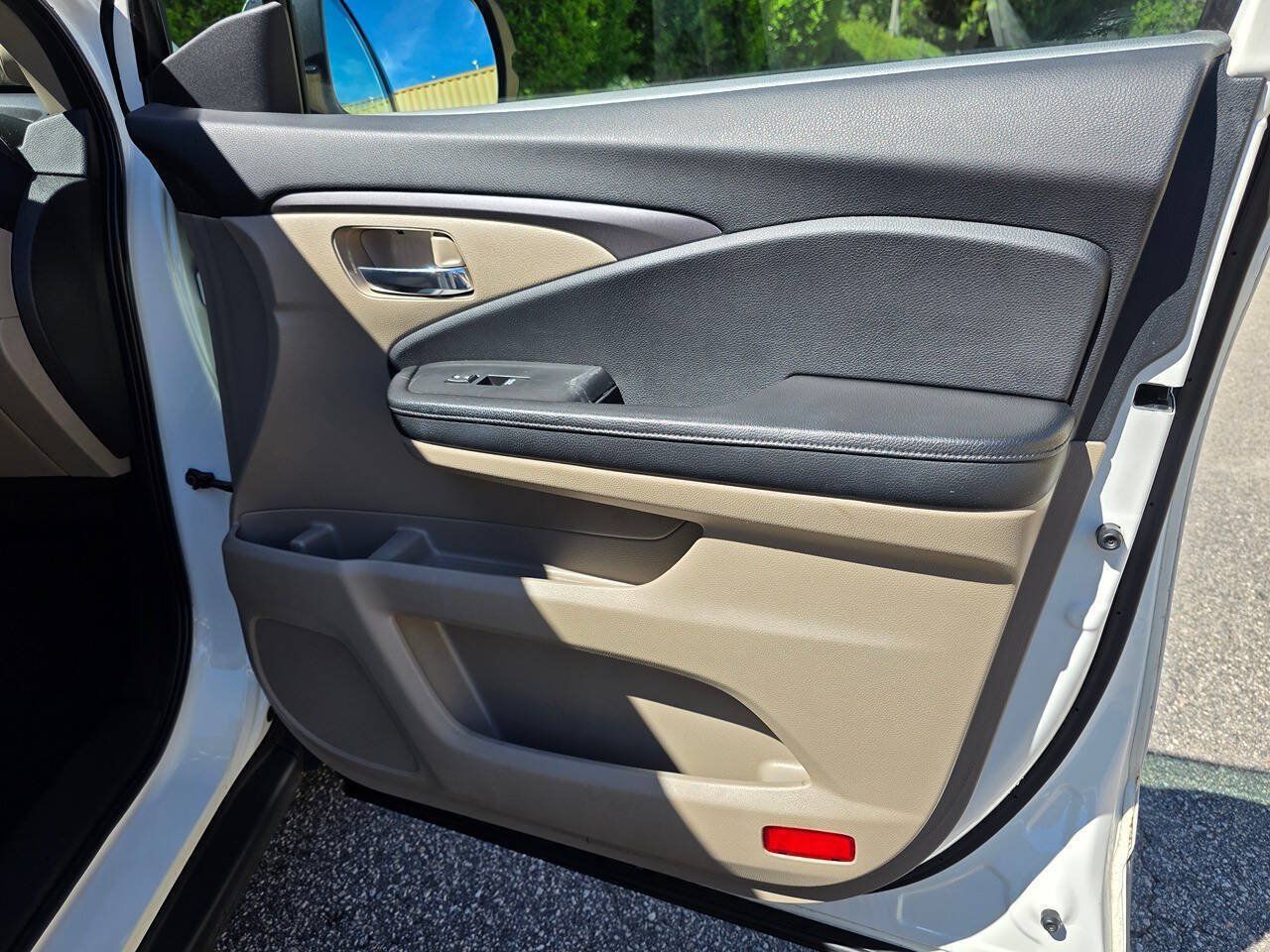 Used 2017 Honda Pilot EX-L image 37