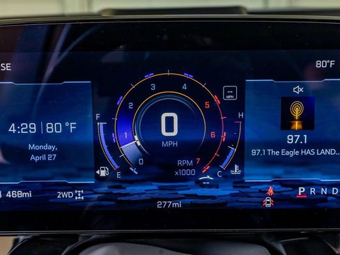 Used 2026 Chevrolet Suburban RST w/ RST Capability Package AWD/4WD image 21