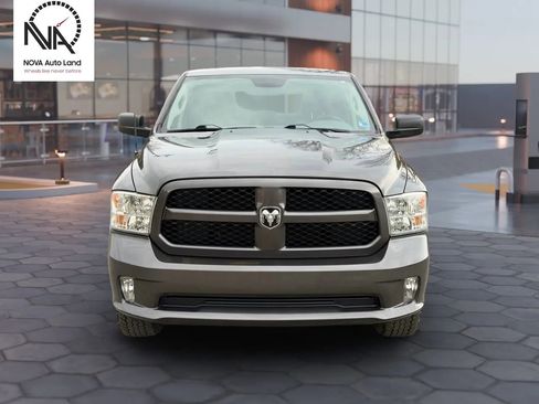 Used 2019 RAM 1500 Express AWD/4WD image 3