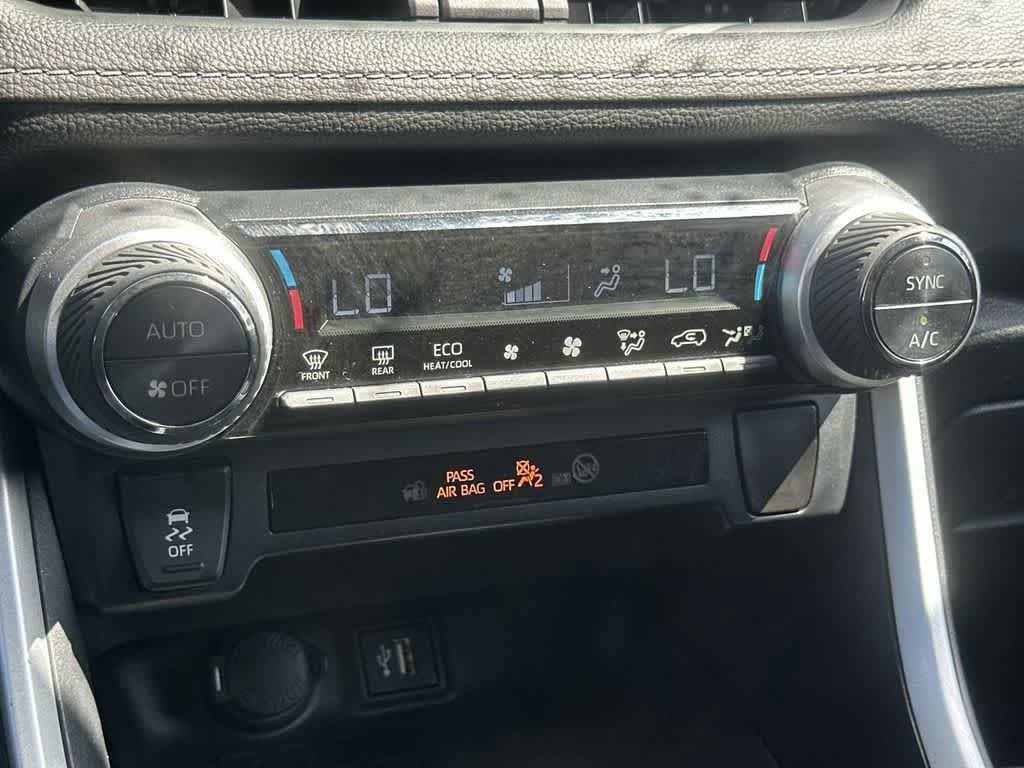 Used 2023 Toyota RAV4 LE AWD/4WD image 19
