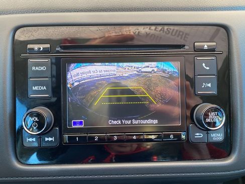 Used 2022 Honda HR-V LX image 29