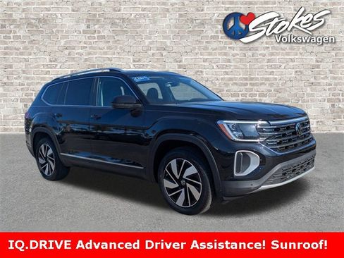 Certified 2024 Volkswagen Atlas SEL image 2