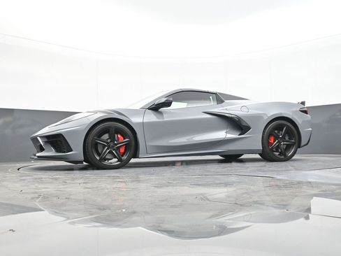 Used 2024 Chevrolet Corvette Stingray Preferred Conv w/ Z51 Performance Package RWD image 57