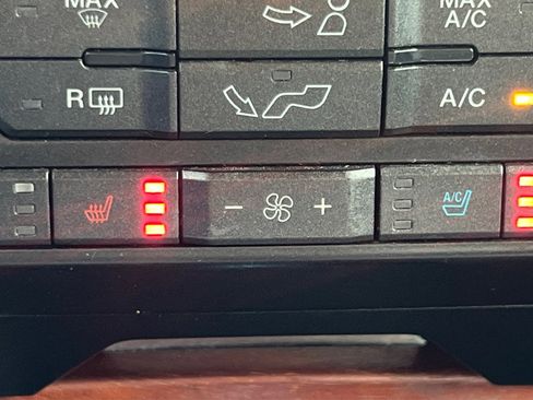 Used 2017 Ford F150 King Ranch w/ Equipment Group 601A Luxury image 32