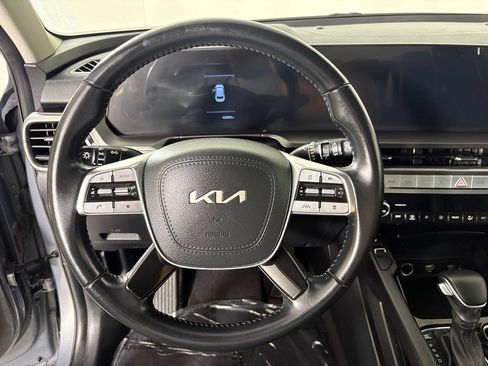 Used 2025 Kia Telluride S AWD/4WD image 24