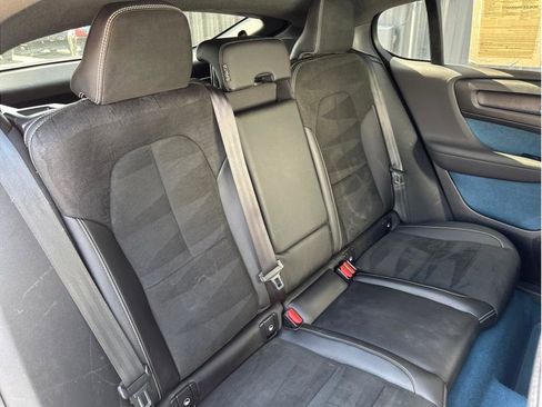 Used 2022 Volvo C40 P8 Recharge Ultimate image 23