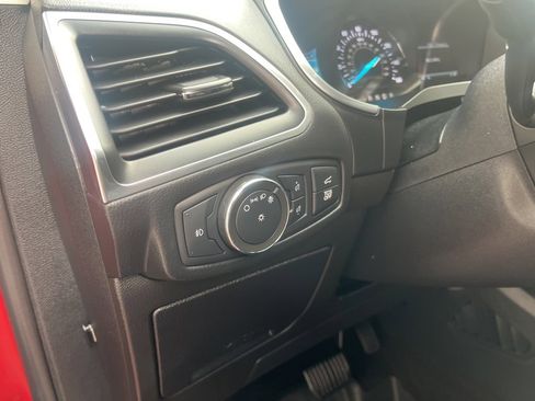 Certified 2020 Ford Edge Titanium image 19