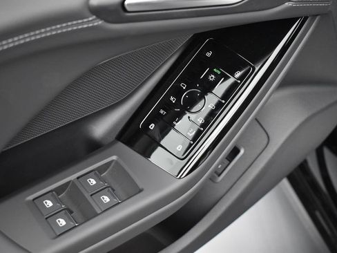 New 2027 Audi A6 e-tron Premium RWD image 6