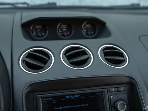 Used 2010 Lamborghini Gallardo LP 560-4 image 35