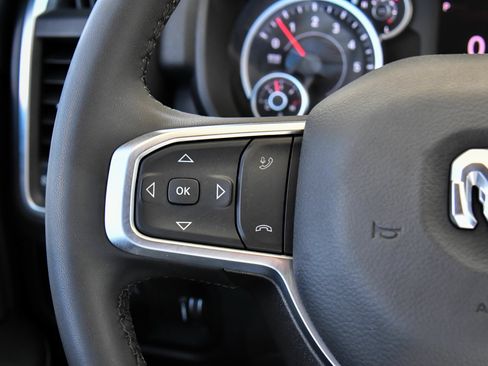 Used 2025 RAM 2500 Big Horn AWD/4WD image 34