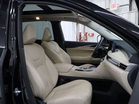 Used 2023 INFINITI QX60 Luxe w/ Performance Audio Package FWD image 34