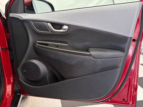 Used 2020 Hyundai Kona Limited AWD/4WD image 27