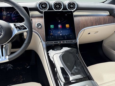 Certified 2026 Mercedes-Benz GLC 300 4MATIC image 31