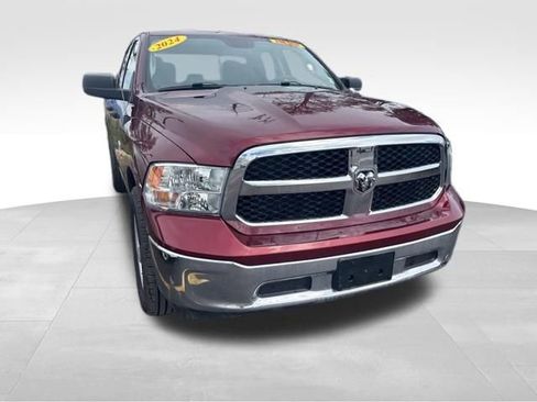 Used 2024 RAM 1500 Classic SLT AWD/4WD image 9