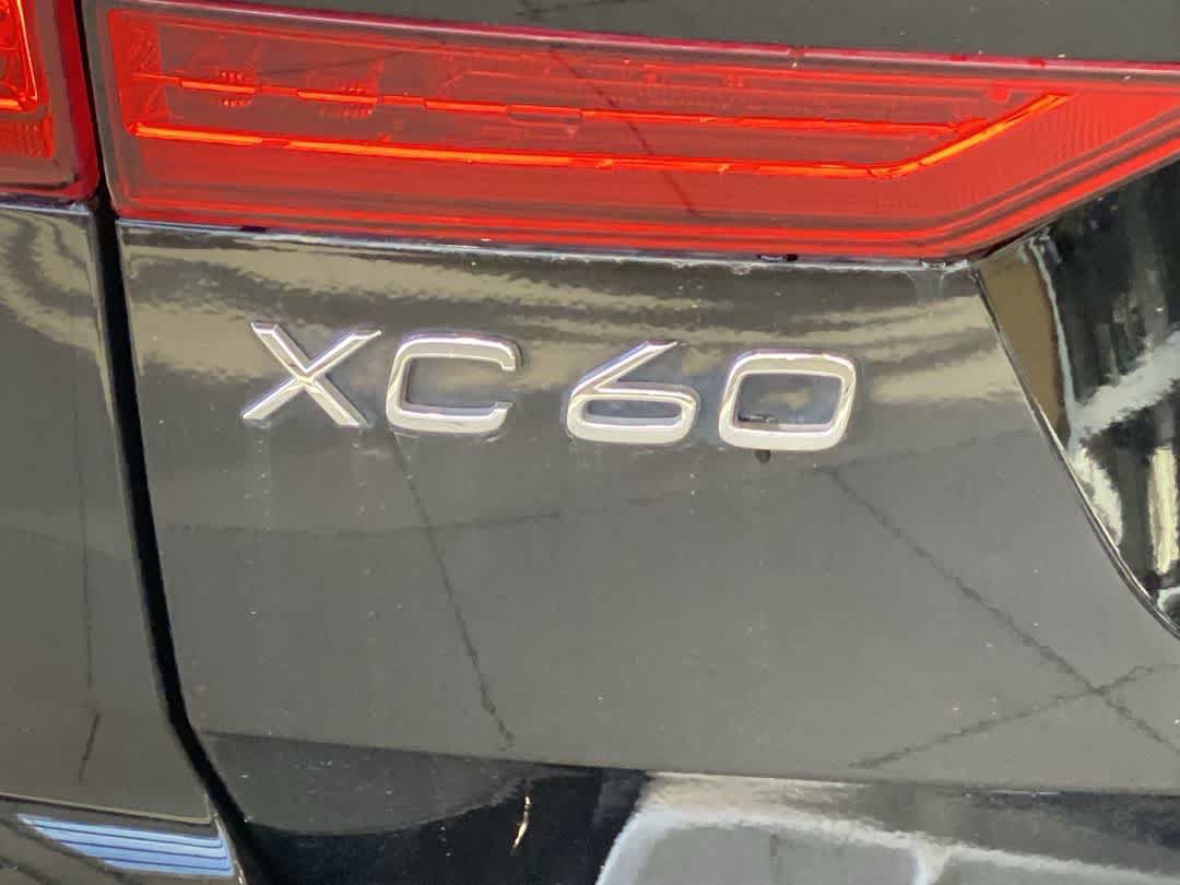 Used 2024 Volvo XC60 T8 Plus w/ Protection Package Premier AWD/4WD image 11