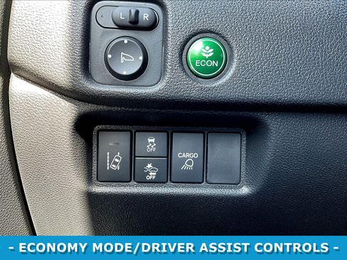 Used 2025 Honda Ridgeline Sport image 38