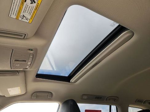 Certified 2024 Nissan Armada SL w/ Captain's Chairs Package image 17