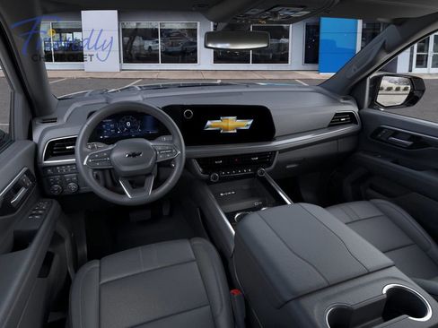 New 2026 Chevrolet Suburban RST w/ RST Capability Package AWD/4WD image 26