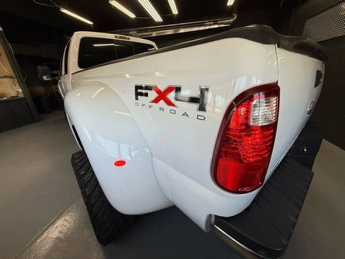 Used 2011 Ford F350 Lariat w/ Lariat Ultimate Pkg image 6