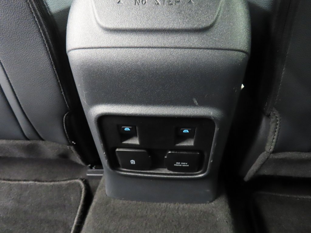 Used 2024 Ford Bronco Wildtrak AWD/4WD image 11